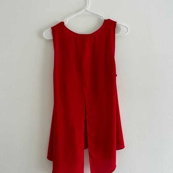 Express Women’s Red Dress Shirt - Picture 3 of 4